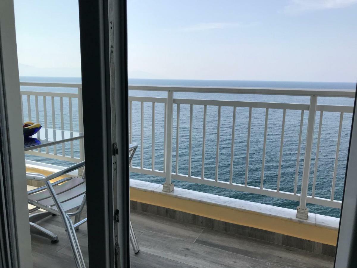 Sea And Sun Appartment Kavala Exterior photo